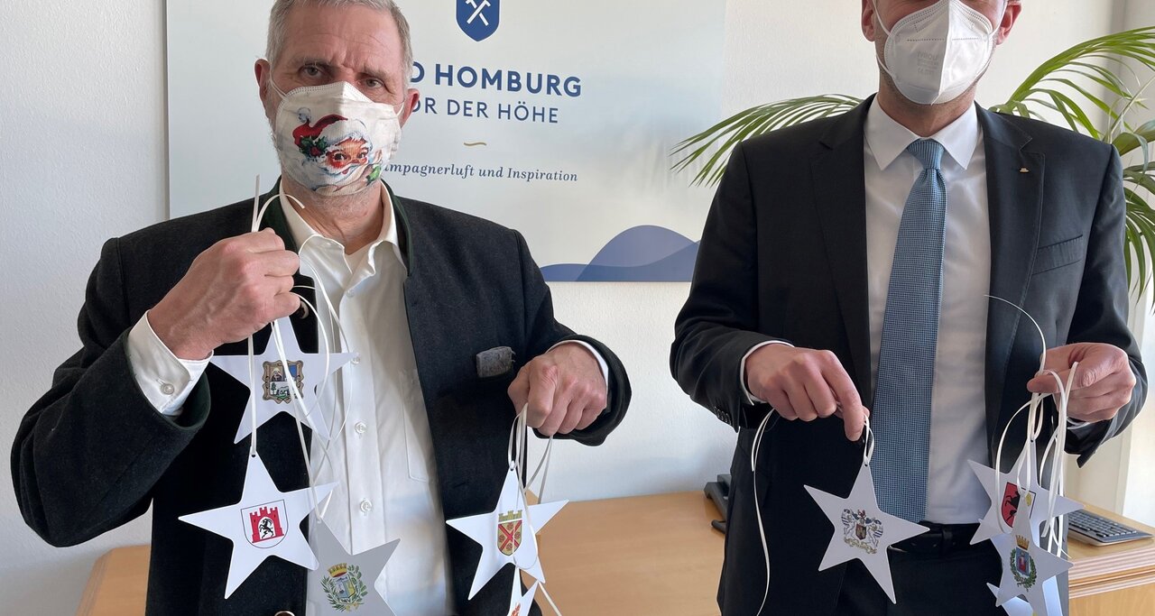 Weihnachtssterne für die Partnerstädte Weihnachtssterne für die Partnerstädte